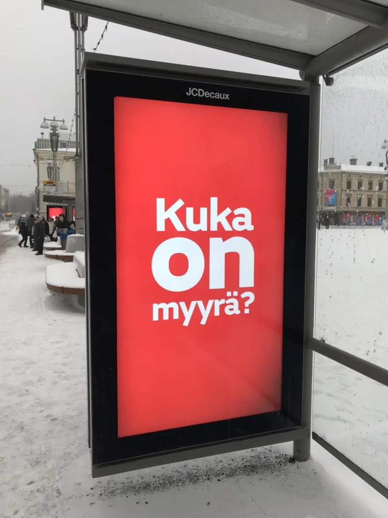 86″ Helsinki Bus Shelter