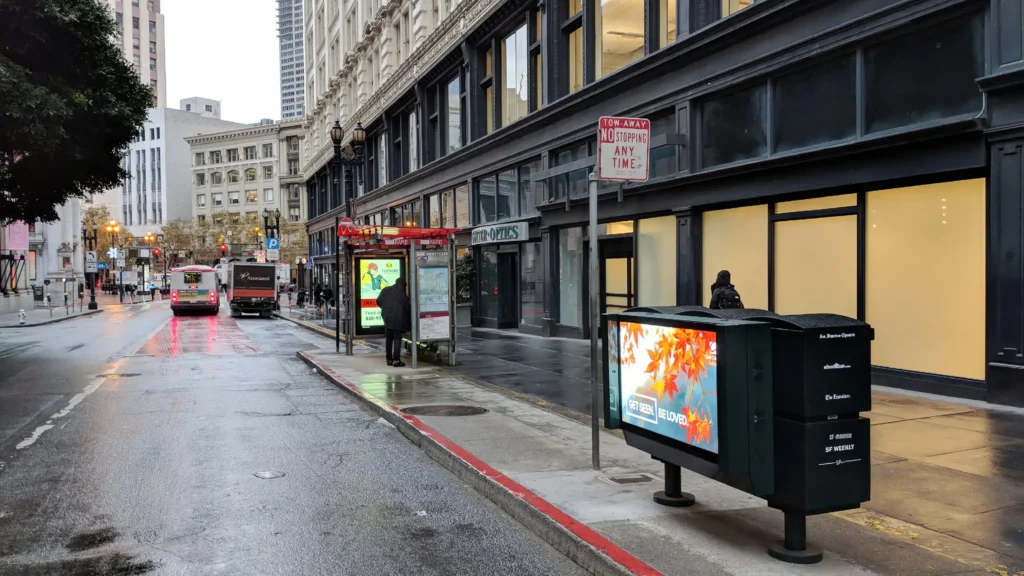 55″ San Francisco Free Standing Street Furniture